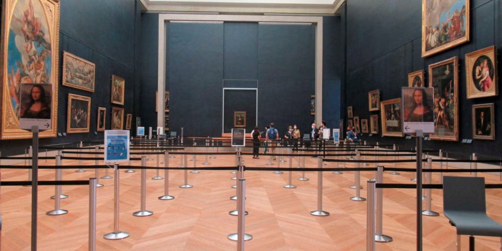 Musée du Louvre — Paris · Guidage des visiteurs, Beltrac Via Guide — CROSO France